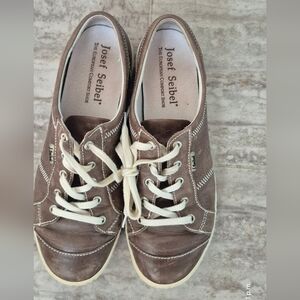 Josef Seibel Brown Sneakers Versatile Lace-Up Design